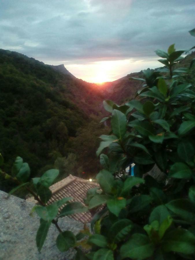 Cortijo La Solana Guest House Guejar Sierra Exterior photo
